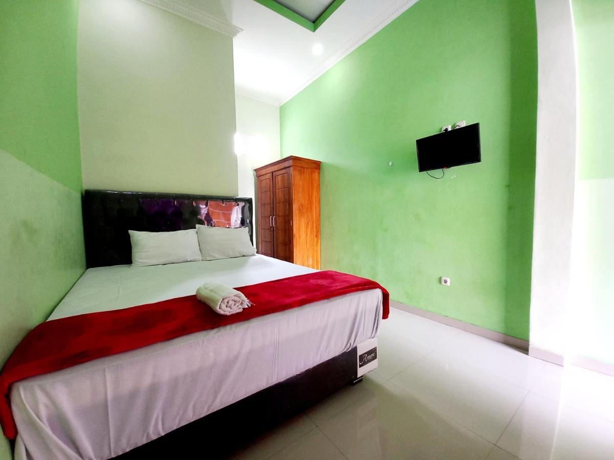 Harmony House Syariah Near Alun Alun Pati Mitra Reddoorz Hotel Buitenkant foto