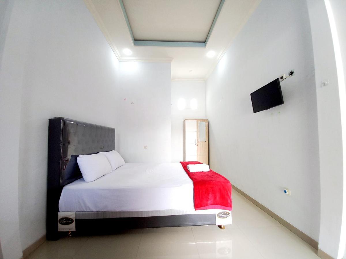 Harmony House Syariah Near Alun Alun Pati Mitra Reddoorz Hotel Buitenkant foto