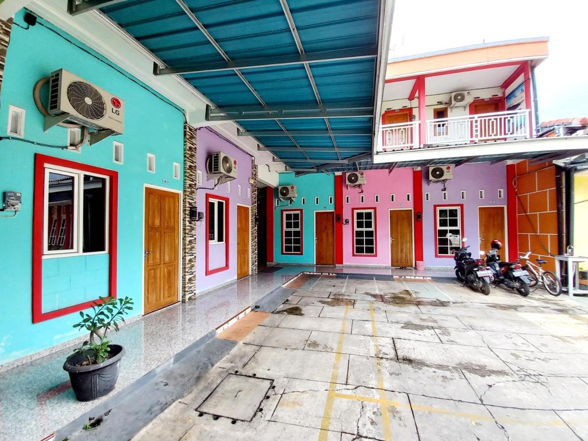 Harmony House Syariah Near Alun Alun Pati Mitra Reddoorz Hotel Buitenkant foto